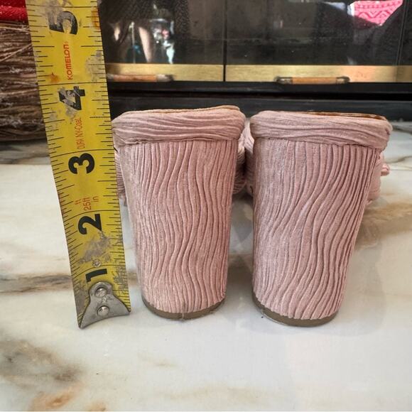 Lulu’s Women’s Pink Block Heel Slides Mules Pleated Upper w/Bow Knot Detail Sz 9 - Picture 5 of 7